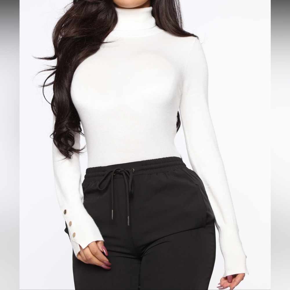 Thin Turtle Neck Sweater
